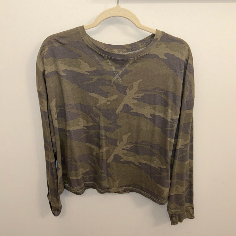 Abercrombie & Fitch long sleeve tee